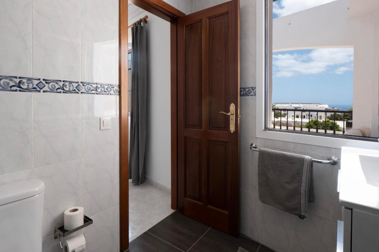 Comfortable And Modern Apartment Next To The Avenida Central In Tias Exterior photo